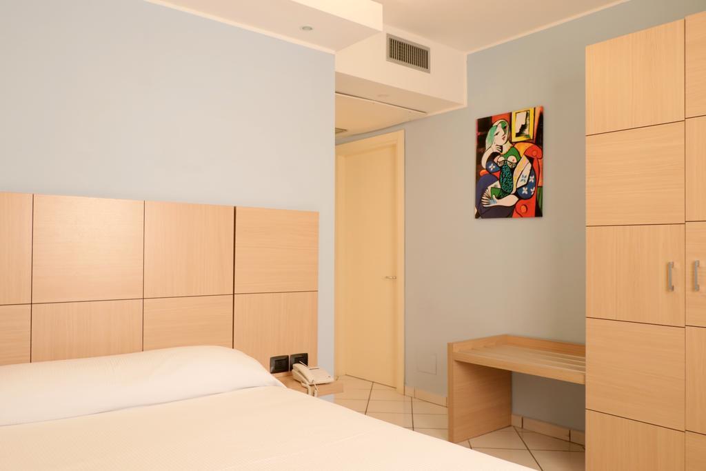Ancora 4* Pontecagnano Faiano
